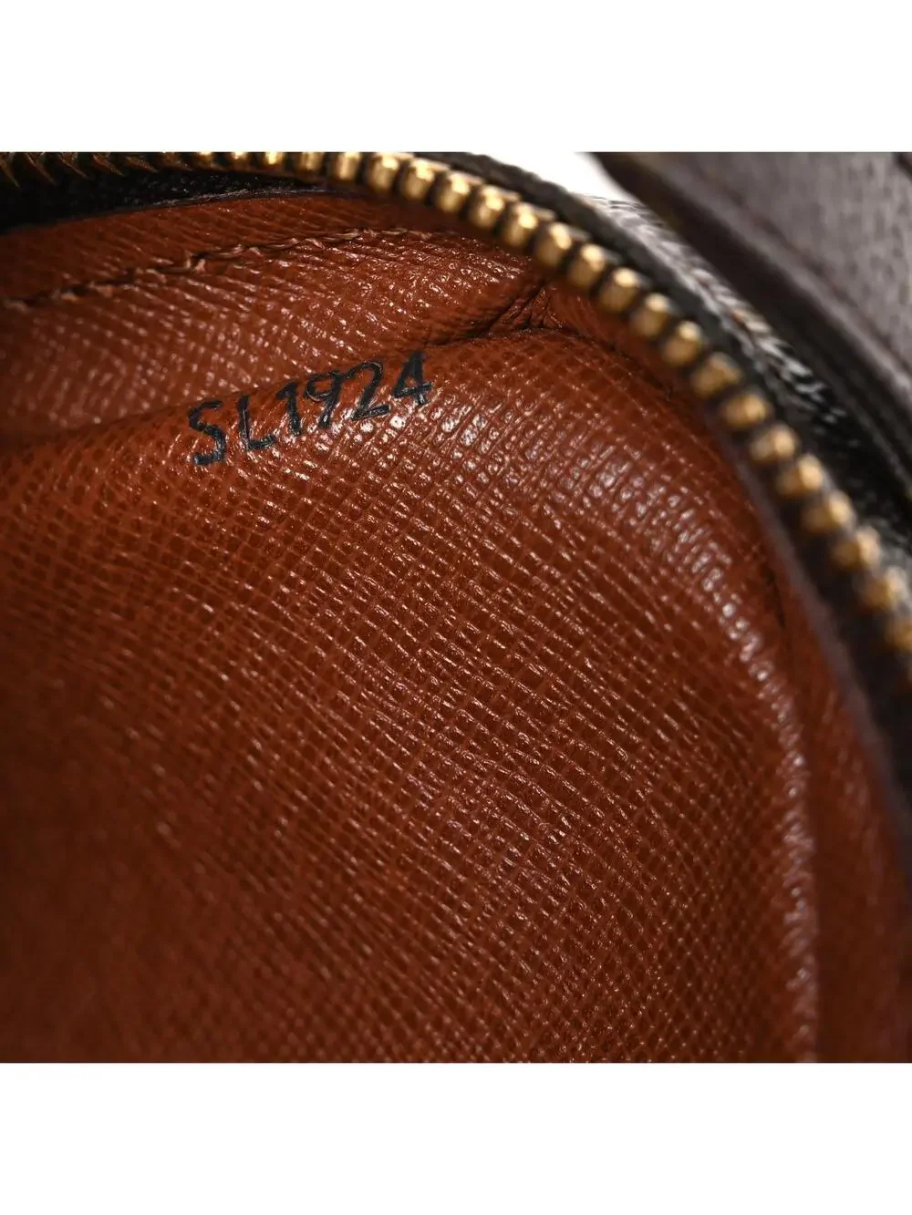 Louis Vuitton Pochette Marly #322653L89B
